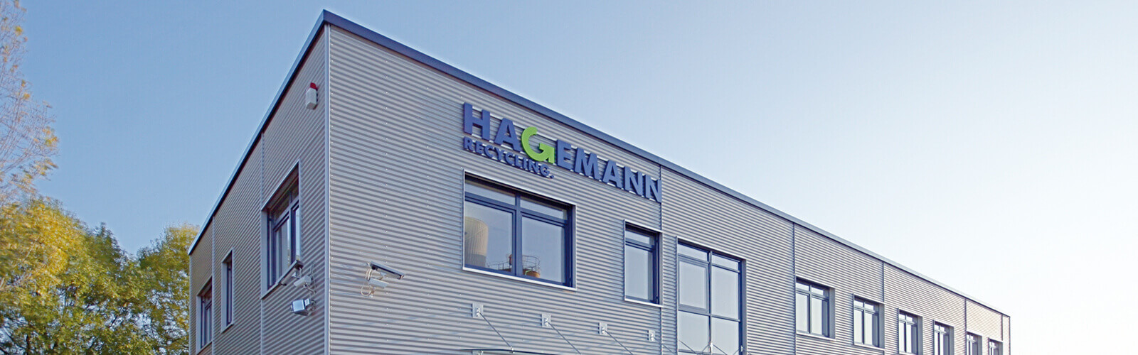 Außenansicht des neuen Bürogebäudes der Hagemann Recycling GmbH