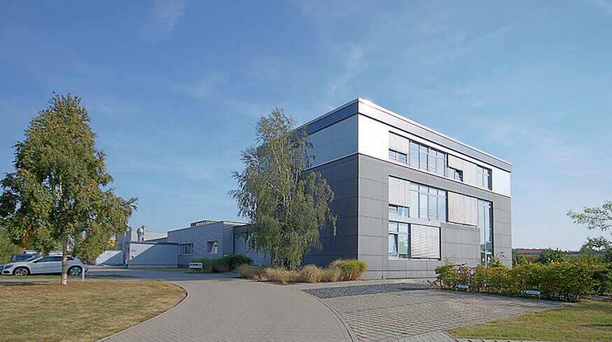 Außenansicht des neuen Betriebsgebäudes der Firma rpm rapid product manufacturing GmbH