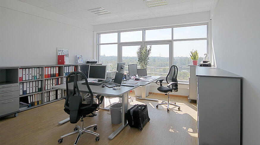 Büroraum im neuen Betriebsgebäude